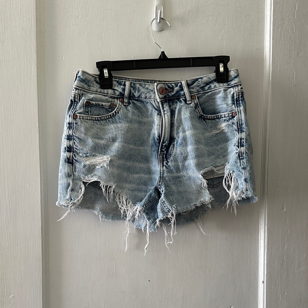 American Eagle Outfitters Light Blue Distressed Denim Jean Shorts